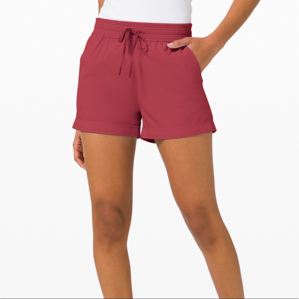 LuluLemon Spring Break Away Short 3 Inches